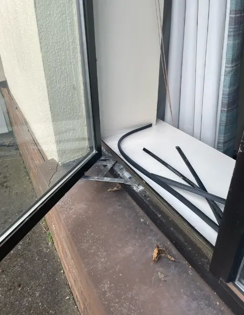 Window seal replacement service to stop cold draughts in Dublin and Wicklow